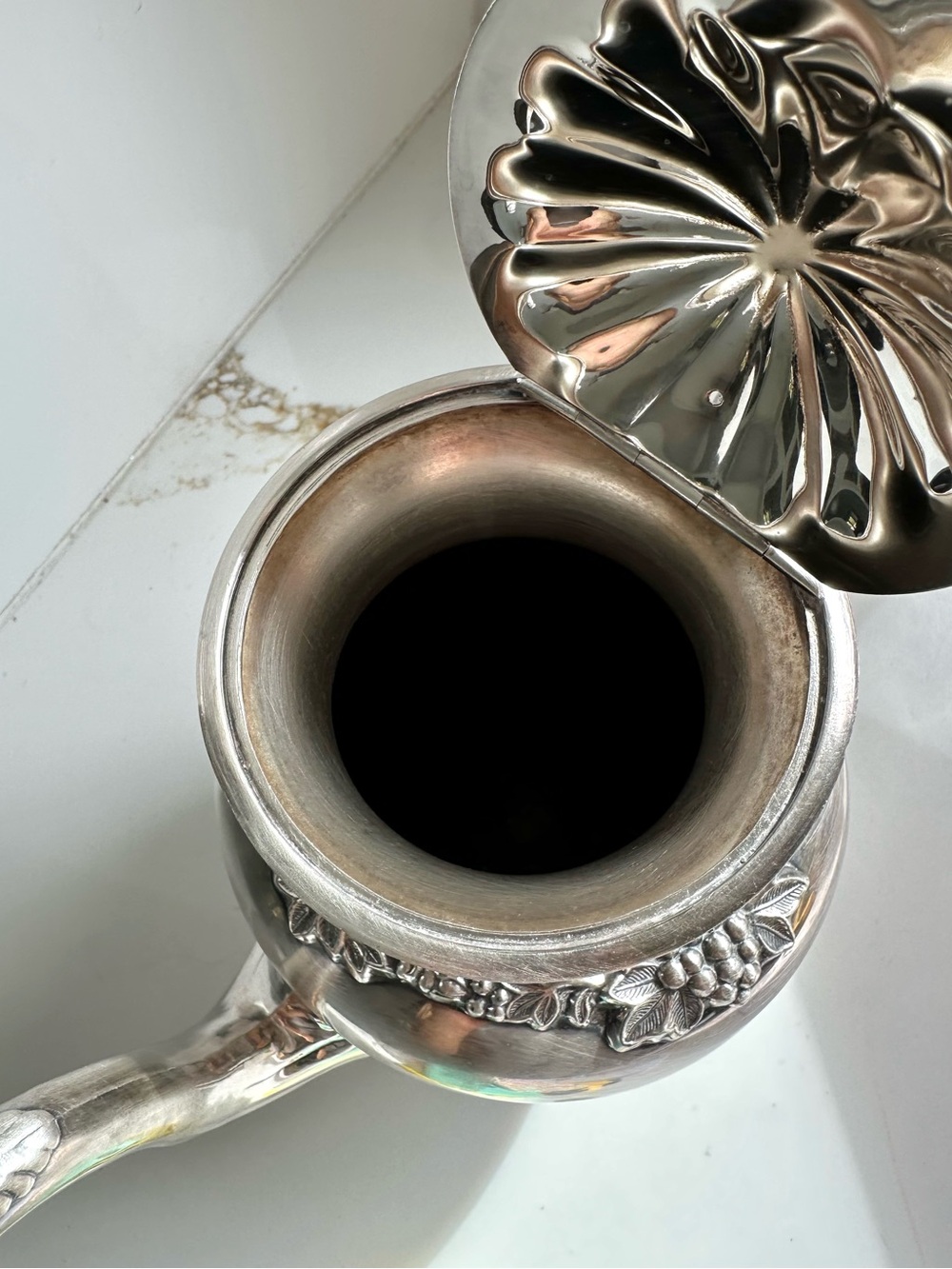 Vintage Silverplate Coffee Pot Old English Reproduction EP Copper Teapot 403 - Picture 2 of 4